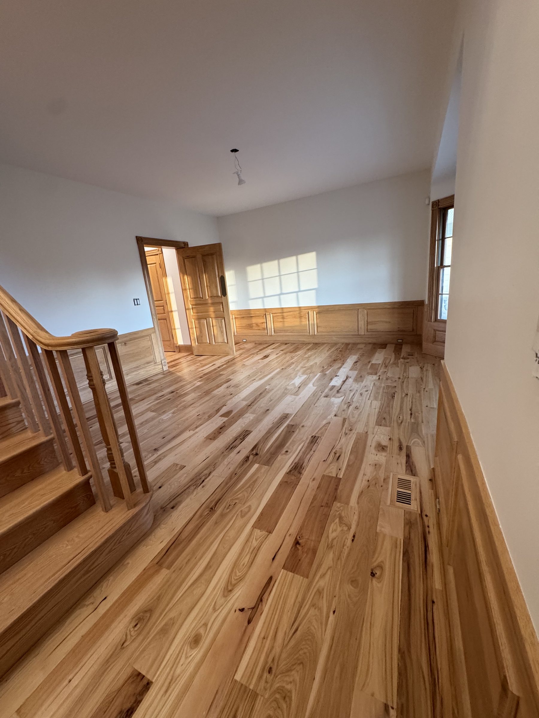 Upper floor hickory hardwood installation